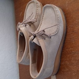 Clarks Wallabees Beige Suede Women's 7